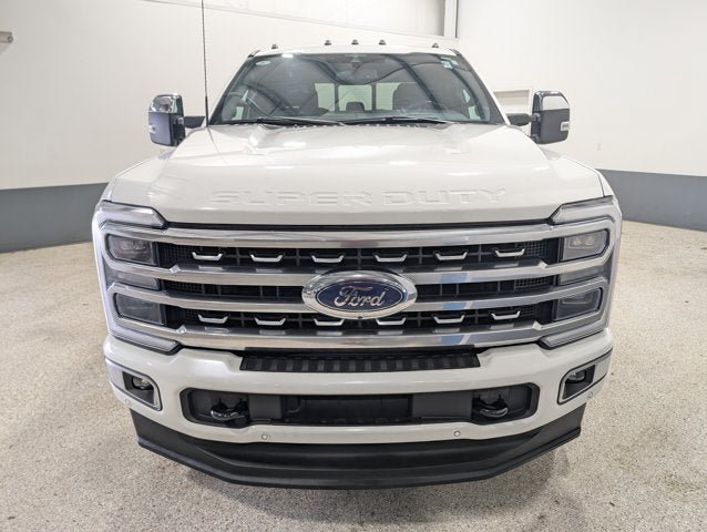 Used 2023 Ford F350 Platinum w/ FX4 Off-Road Package AWD/4WD image 8