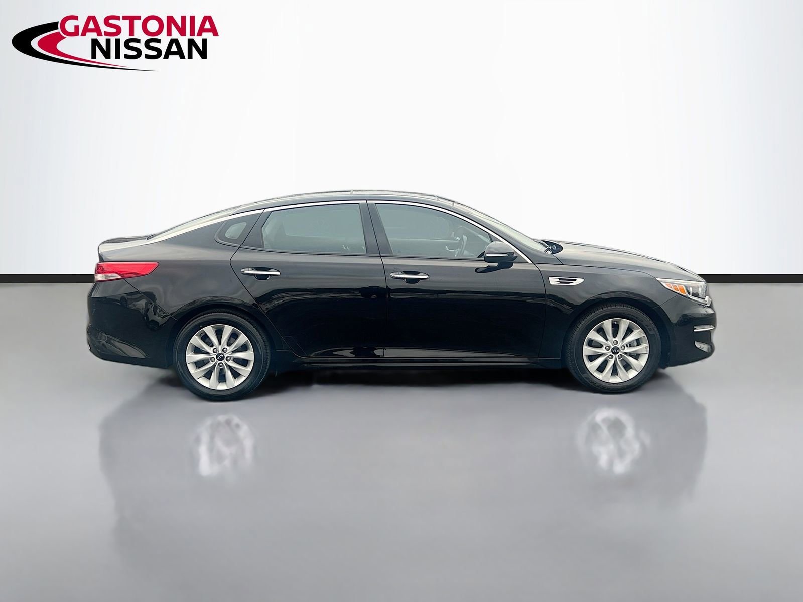 Used 2016 Kia Optima EX w/ Premium Package image 10