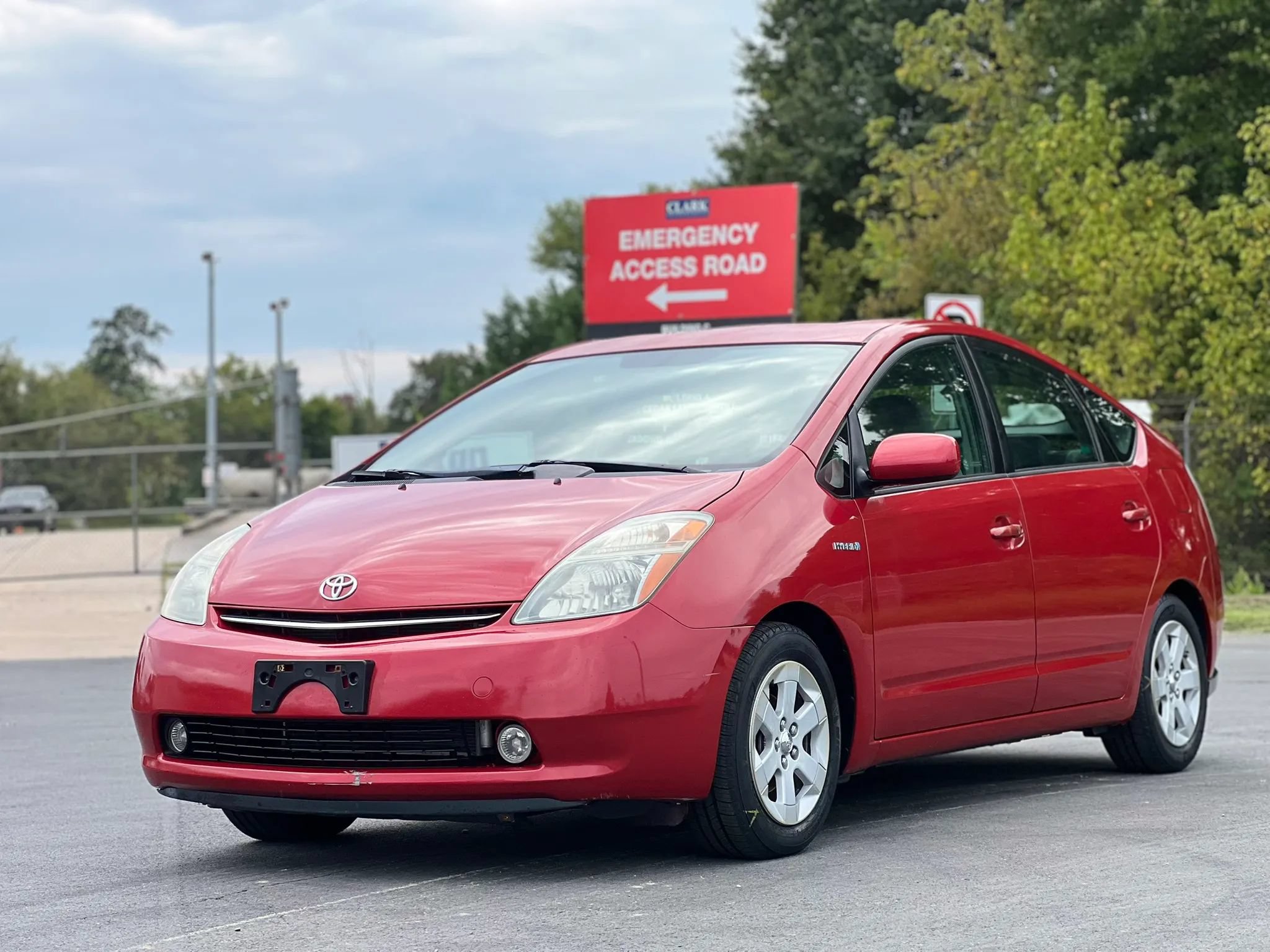 Used 2006 Toyota Prius FWD image 1