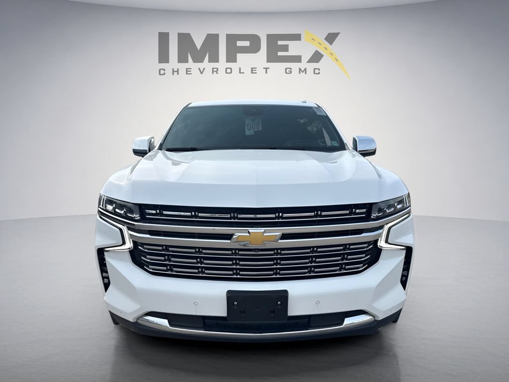 Used 2024 Chevrolet Suburban Premier w/ Premium Package AWD/4WD image 6