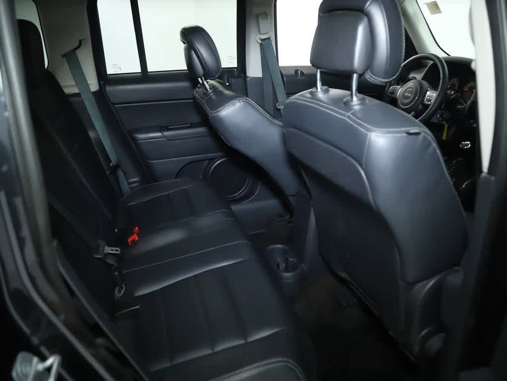 Used 2014 Jeep Patriot High Altitude FWD image 33