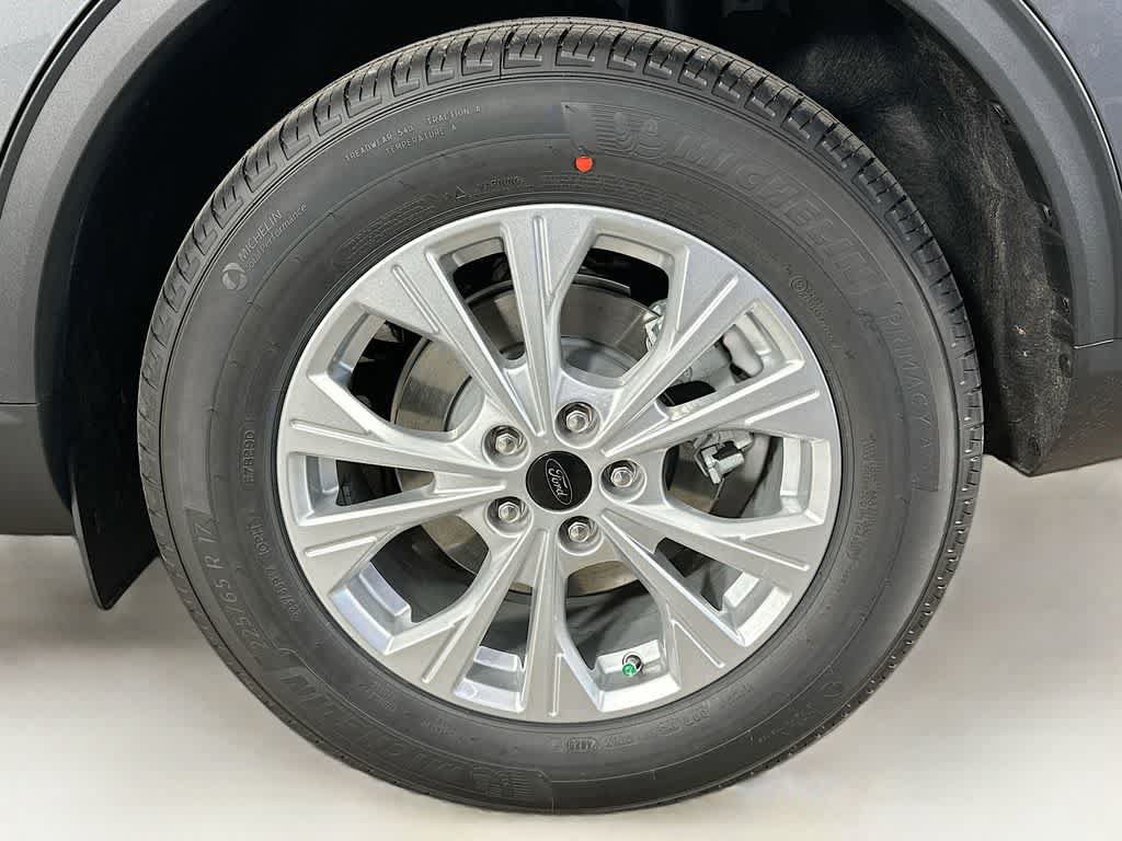 New 2026 Ford Escape Active FWD image 8