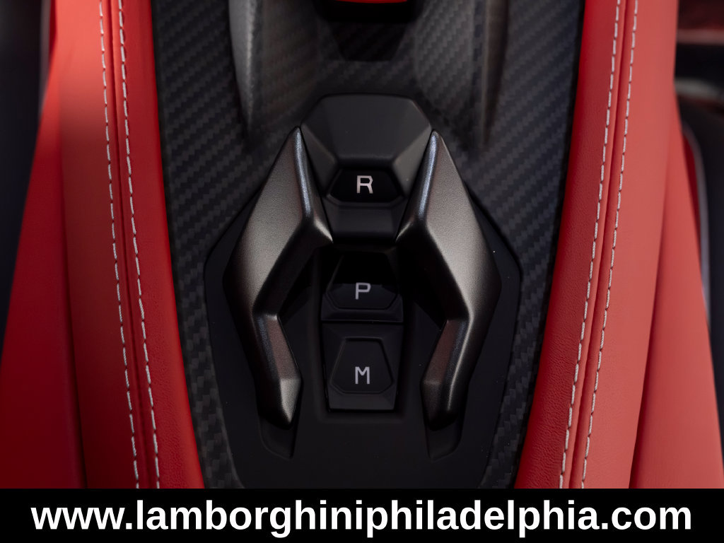 Used 2026 Lamborghini Revuelto AWD/4WD image 32