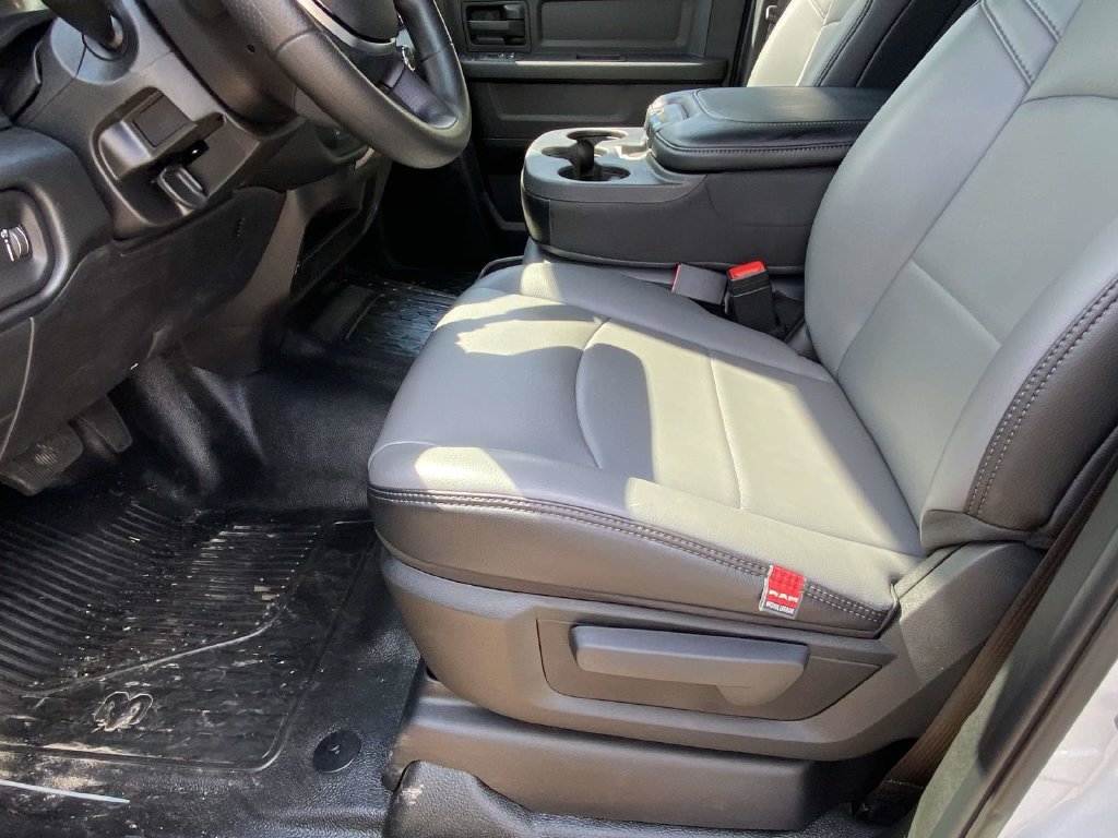 New 2027 RAM 4500 4x4 Crew Cab DRW image 11