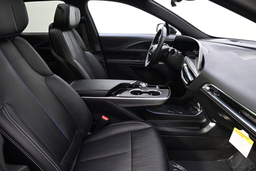 New 2025 Cadillac Lyriq Sport AWD/4WD image 16
