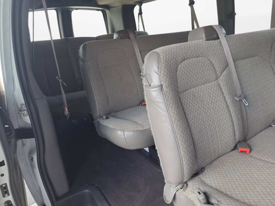 Used 2024 Chevrolet Express 3500 LT w/ LT Preferred Equipment Group RWD image 13