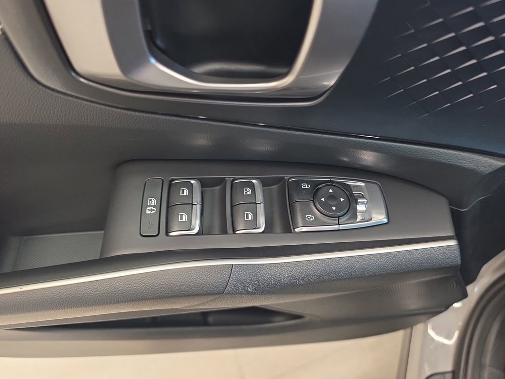 Used 2025 Kia Sorento S w/ Panoramic Sunroof Package image 14