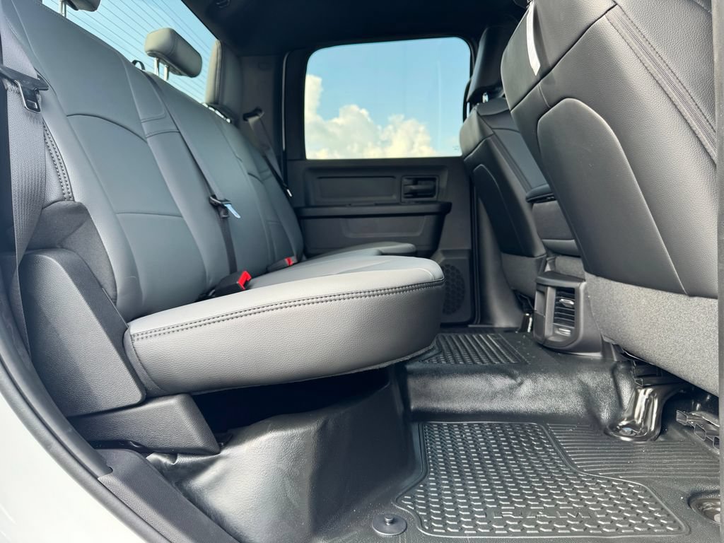 New 2026 RAM 2500 Tradesman w/ Chrome Appearance Group AWD/4WD image 14