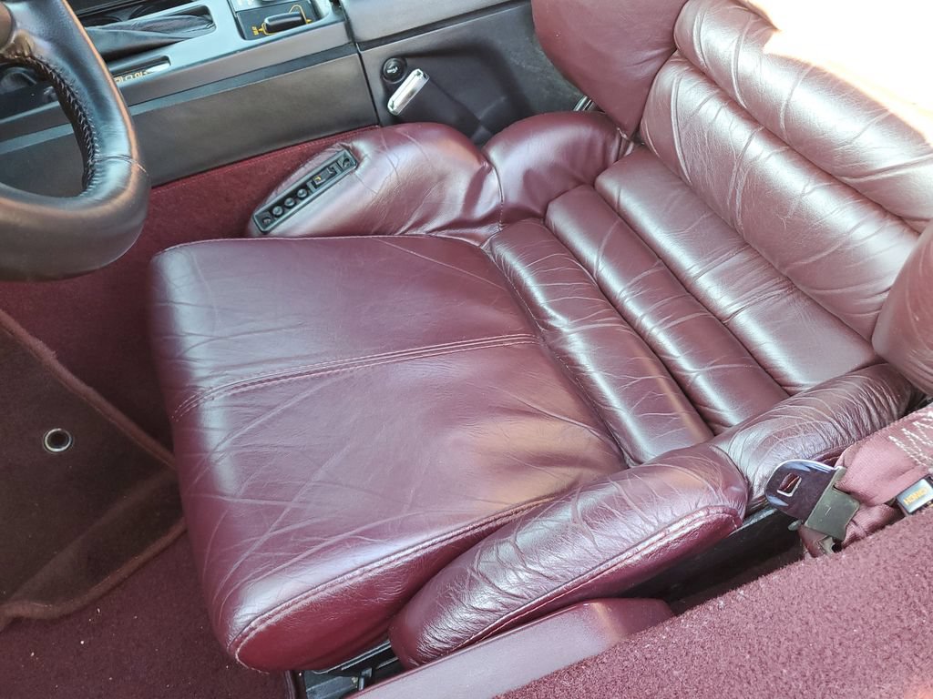 Used 1993 Chevrolet Corvette Convertible RWD image 13