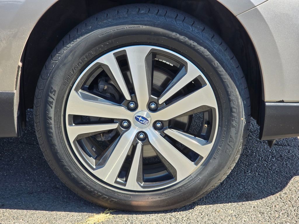 Used 2019 Subaru Outback 2.5i Limited image 9