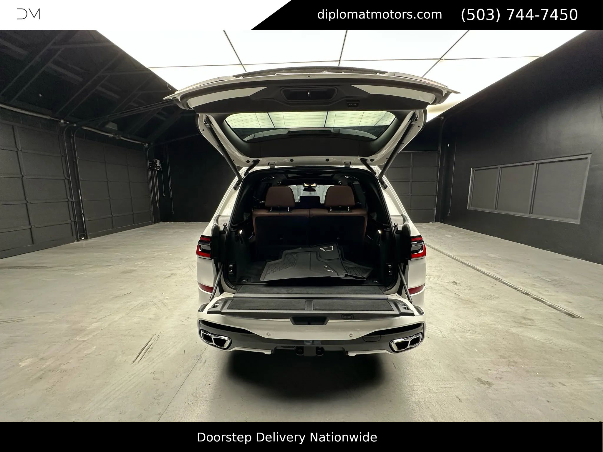 Used 2024 BMW X7 M60i w/ Executive Package image 48