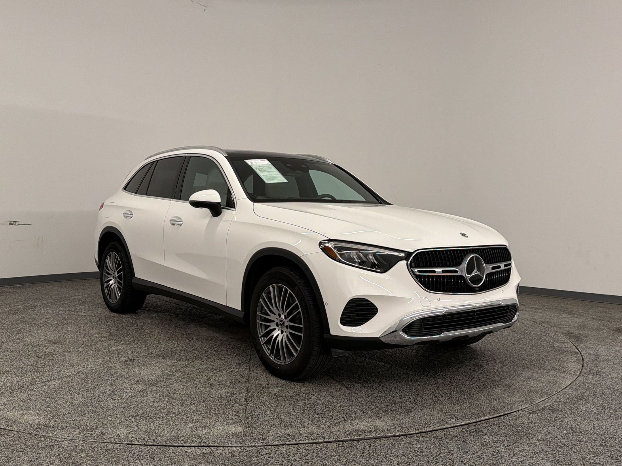 Certified 2026 Mercedes-Benz GLC 300 image 6