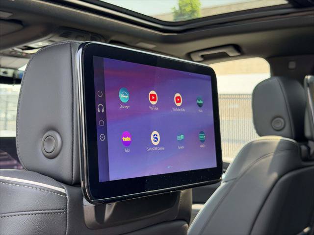 Used 2026 Cadillac Escalade Luxury w/ Touring Package AWD/4WD image 16