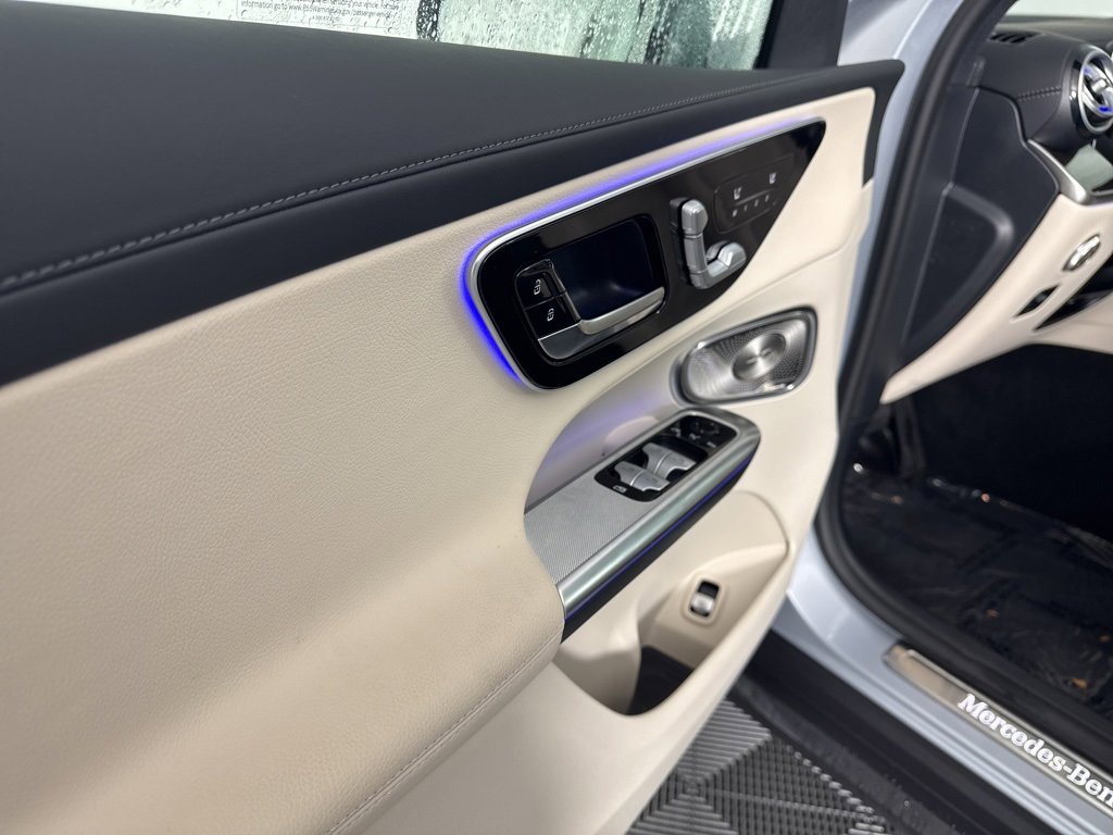 Certified 2025 Mercedes-Benz GLC 300 4MATIC image 15