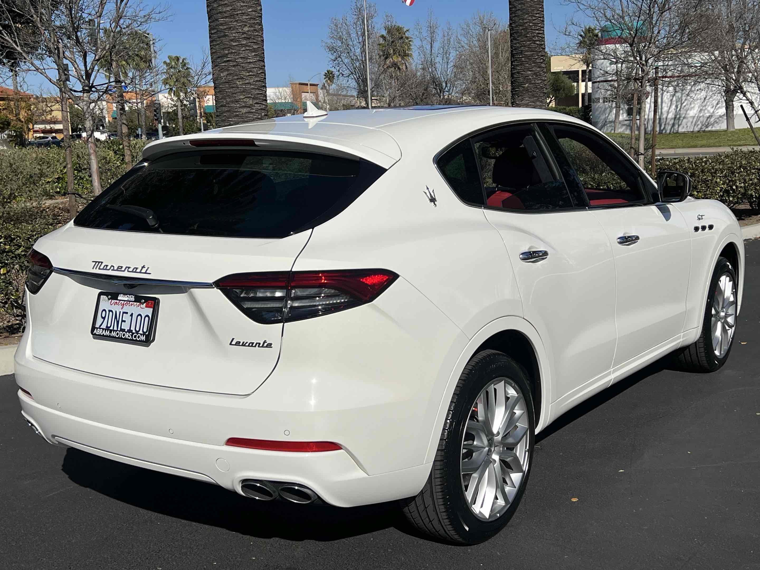 Used 2022 Maserati Levante GT image 28