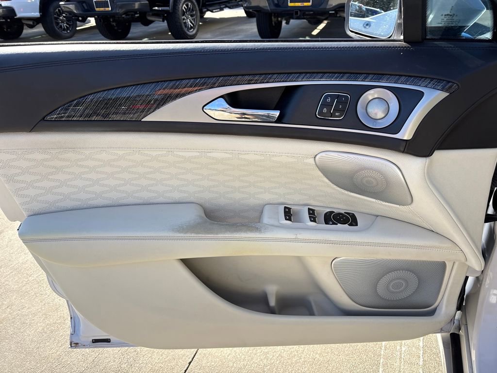 Used 2018 Lincoln MKZ Black Label w/ Technology Package image 17