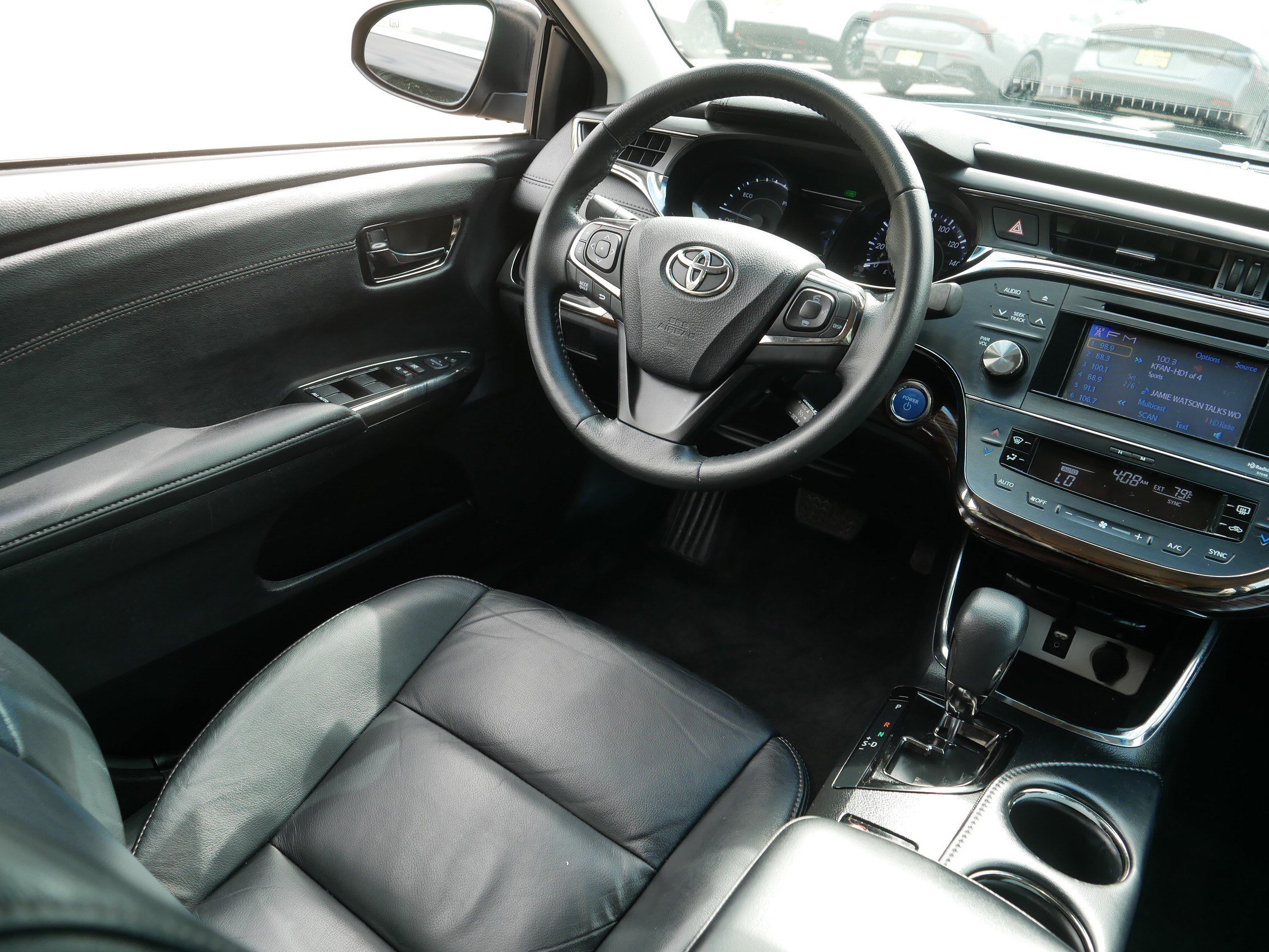 Used 2014 Toyota Avalon XLE Premium FWD image 9