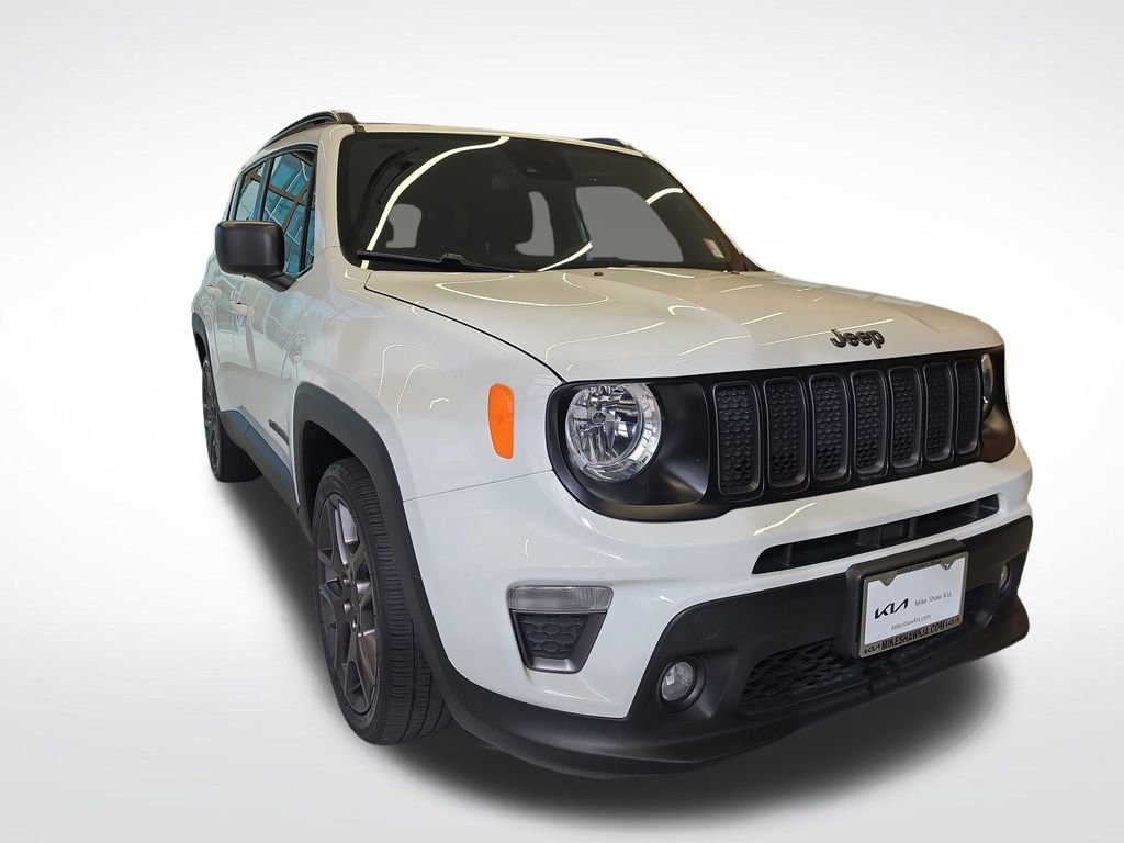 Used 2021 Jeep Renegade Latitude w/ Sun & Sound Group FWD image 10