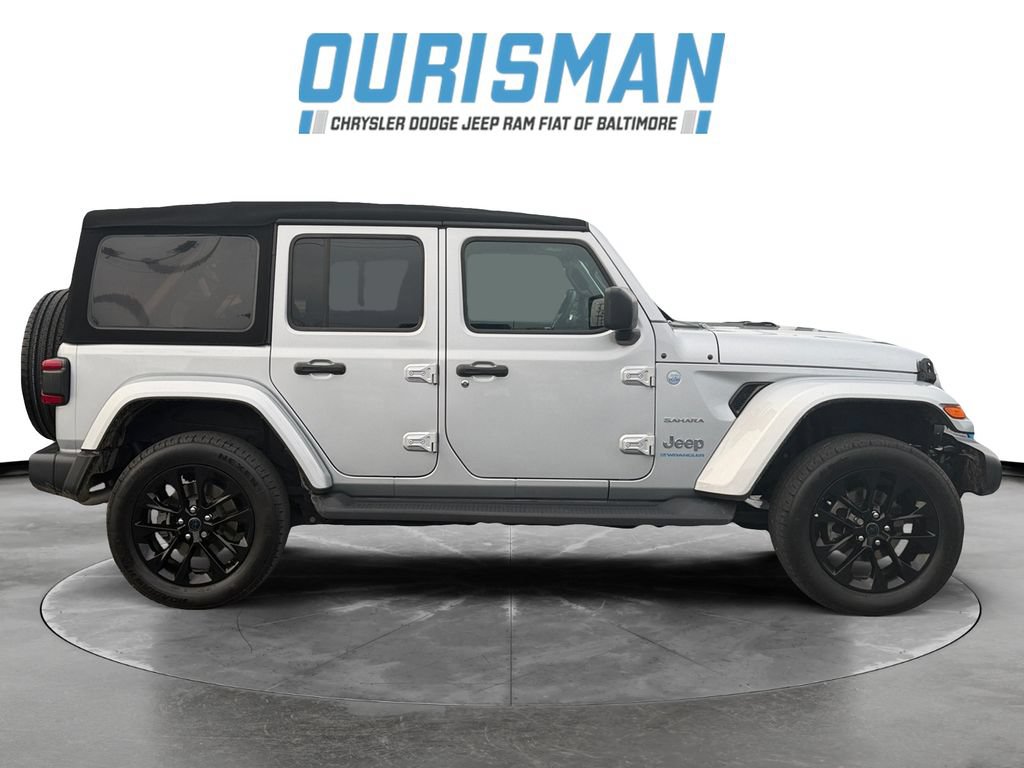 Used 2024 Jeep Wrangler Unlimited Sahara w/ Safety Group AWD/4WD image 7