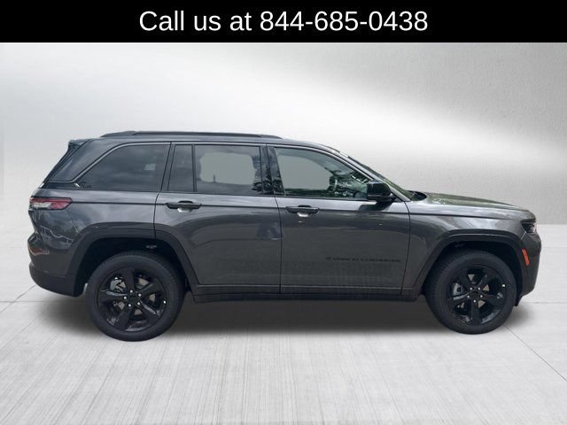 New 2026 Jeep Grand Cherokee Limited AWD/4WD image 4