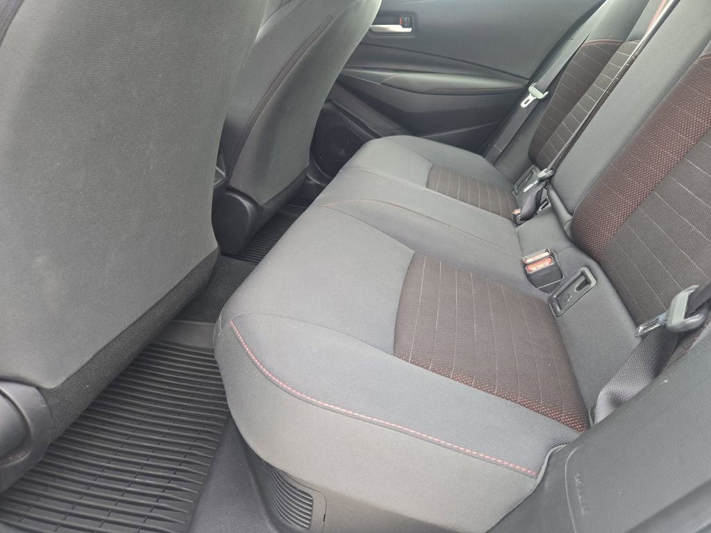 Used 2025 Toyota Corolla SE w/ SE Premium Package image 32