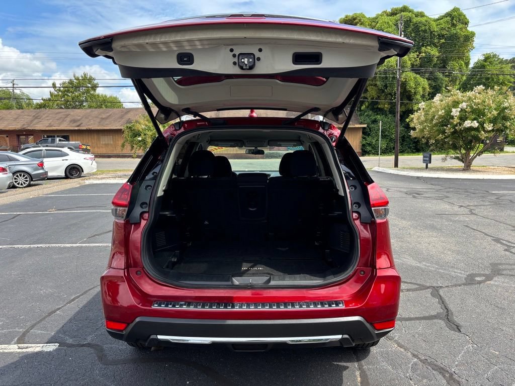 Used 2018 Nissan Rogue SV AWD/4WD image 11