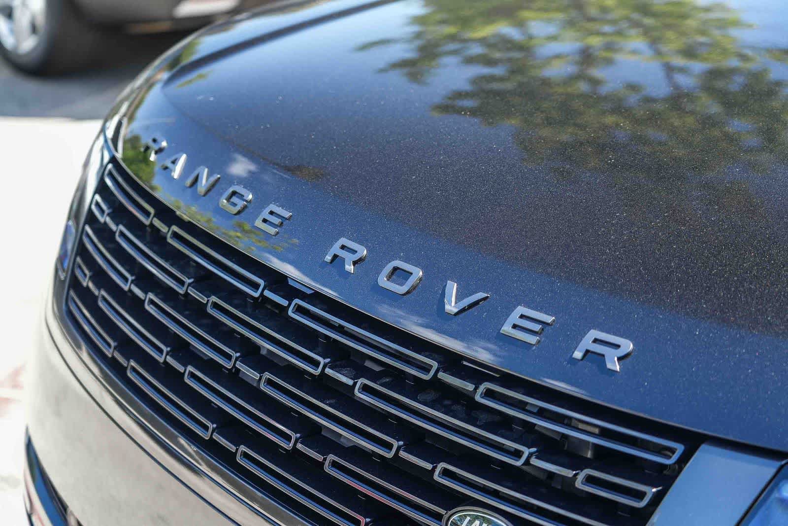 New 2026 Land Rover Range Rover Long Wheelbase SE AWD/4WD image 11