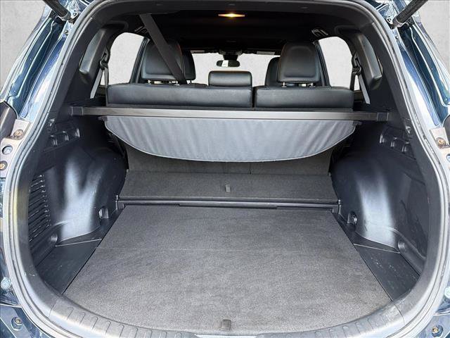 Used 2018 Toyota RAV4 SE AWD/4WD image 26