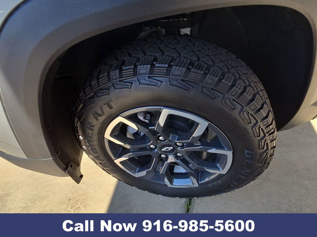 New 2026 Chevrolet Equinox ACTIV w/ Safety and Technology Package image 35