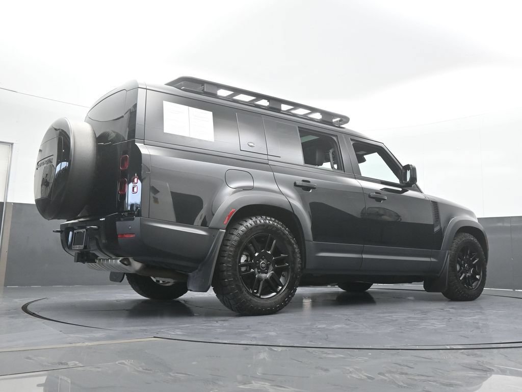 Used 2023 Land Rover Defender 130 SE AWD/4WD image 66