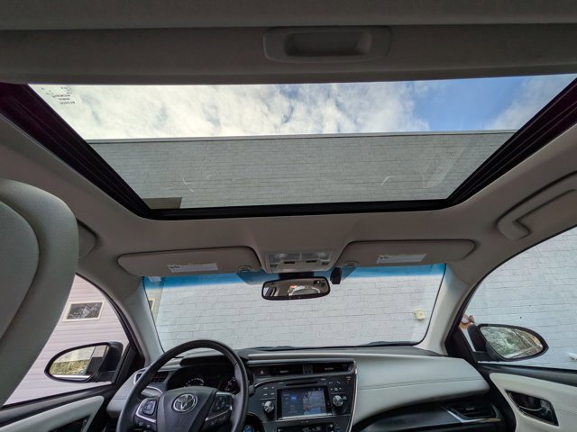 Used 2018 Toyota Avalon XLE Premium w/ Protection Package image 19