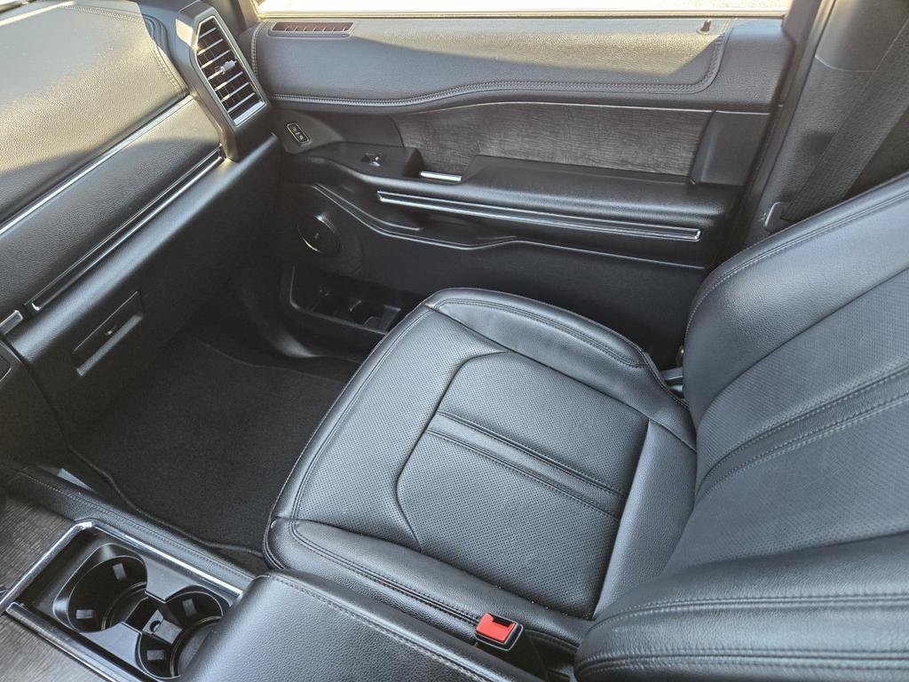 Used 2021 Ford Expedition Limited AWD/4WD image 22