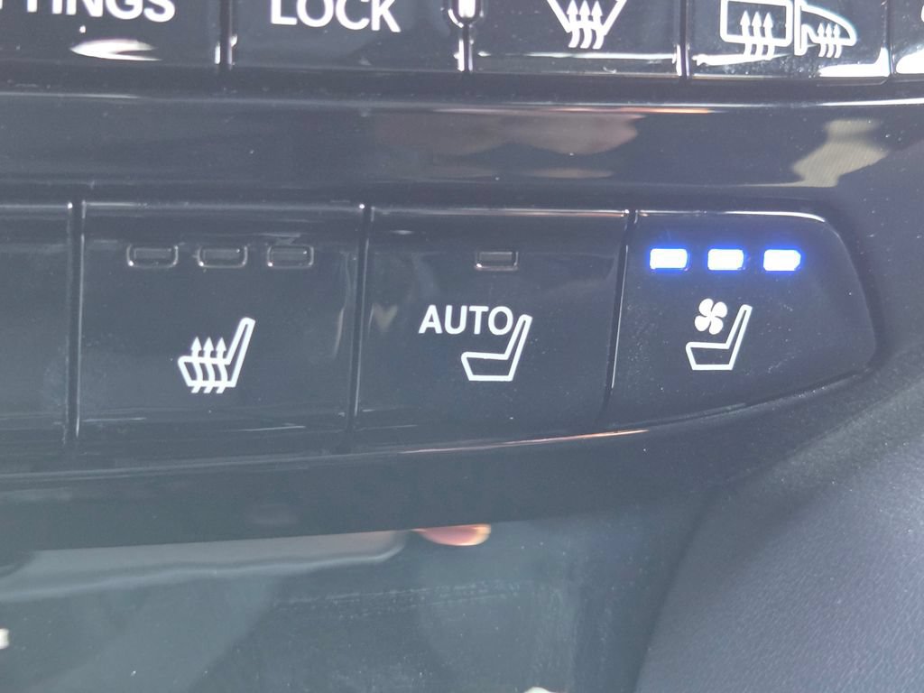 Used 2023 Acura MDX A-Spec AWD/4WD image 19