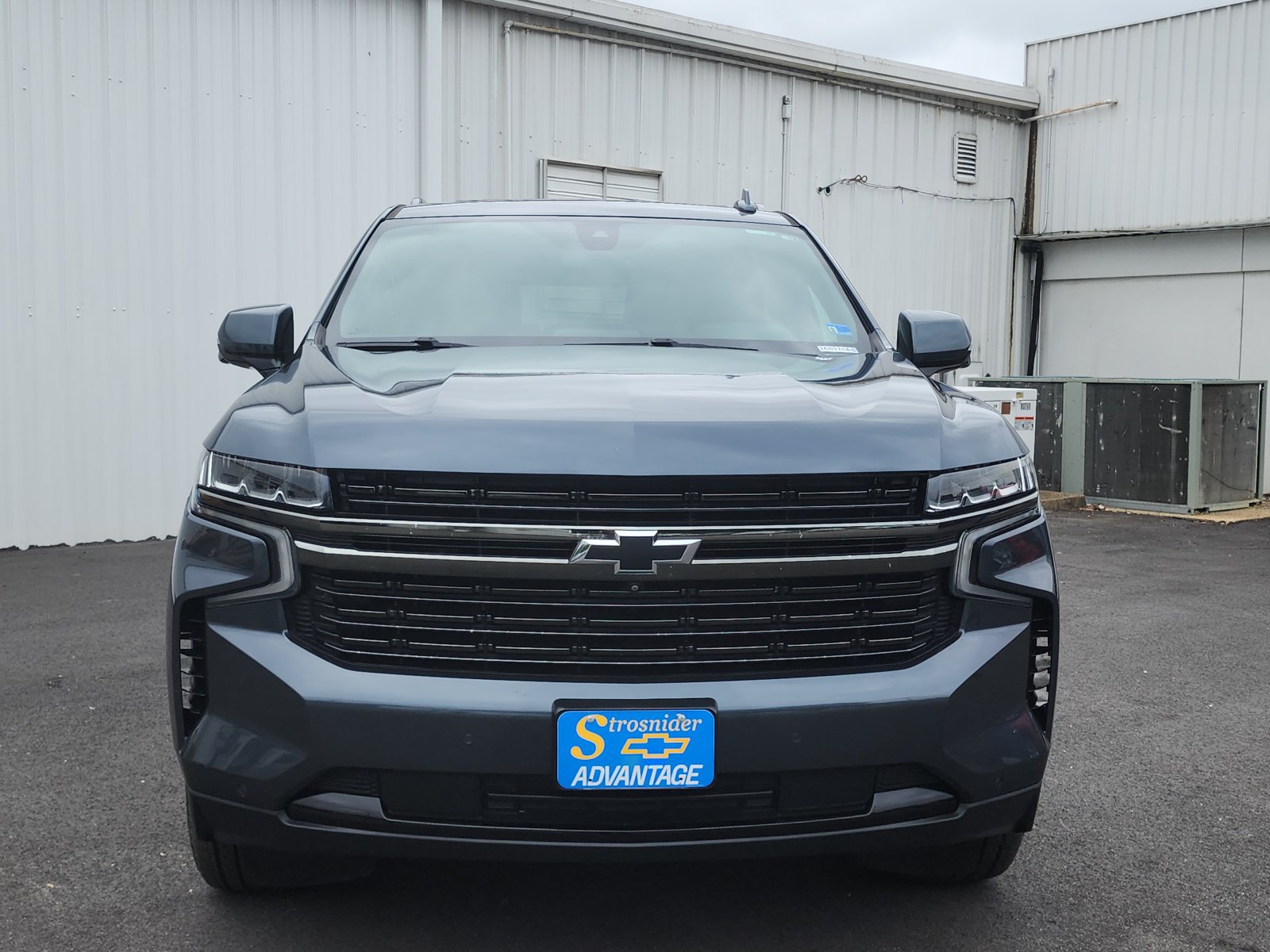 Used 2021 Chevrolet Suburban RST w/ Luxury Package AWD/4WD image 8
