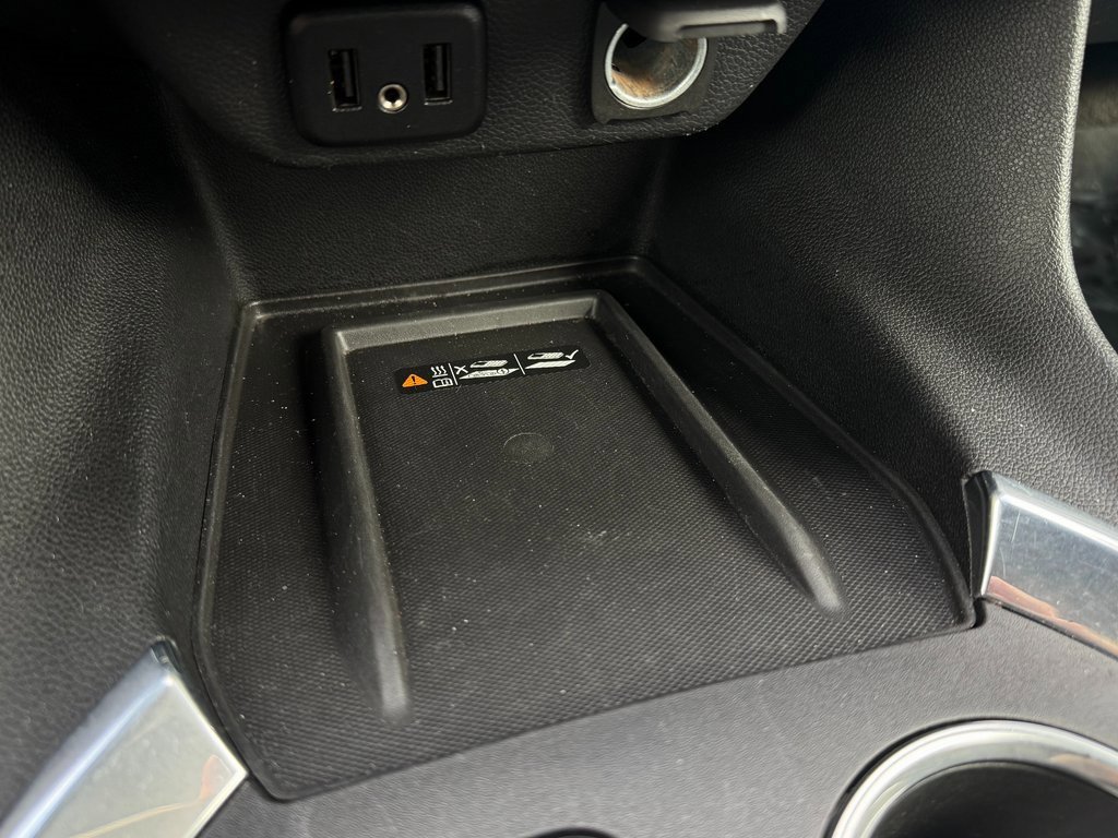 Used 2023 Chevrolet Traverse LT image 28