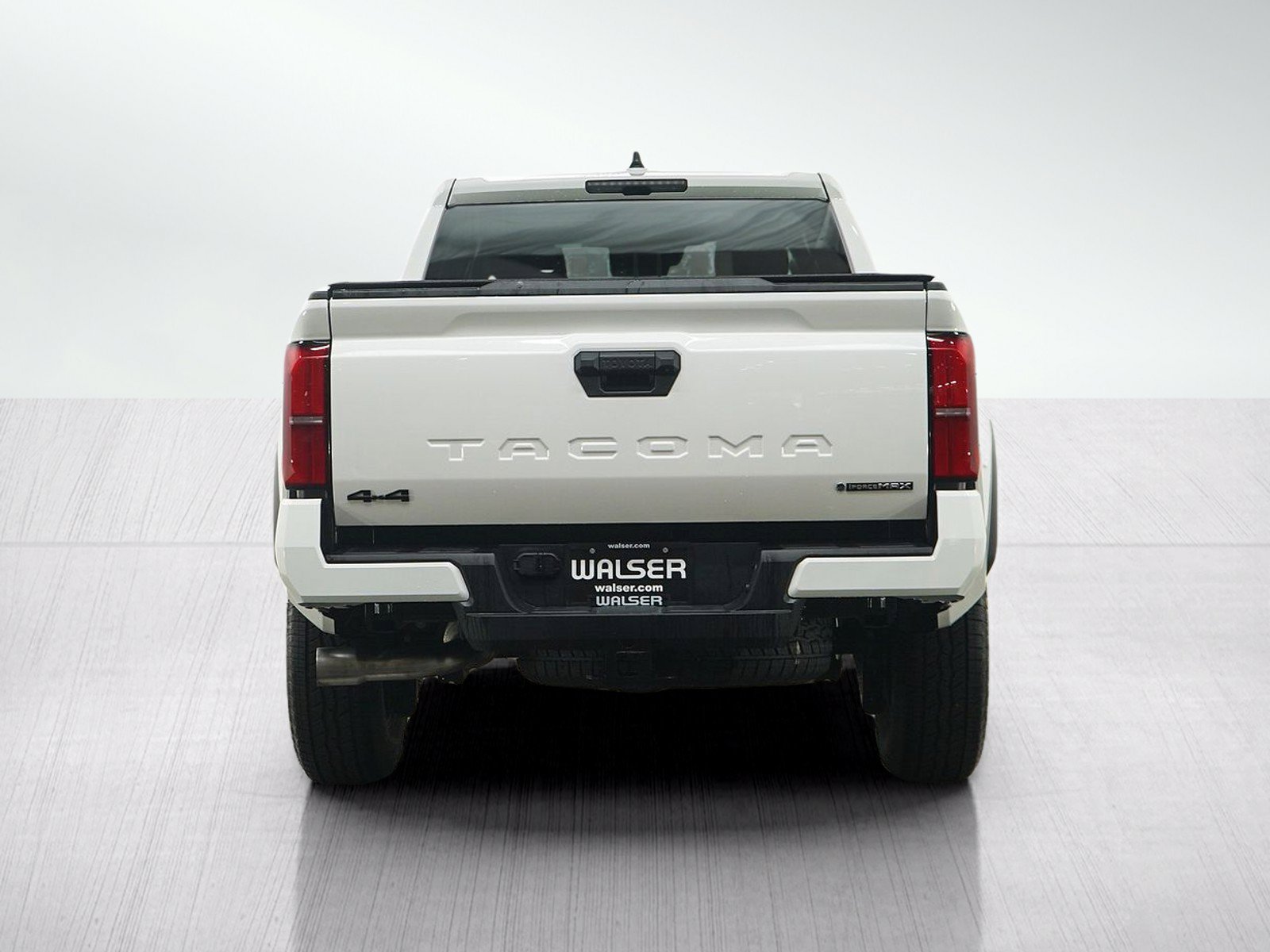 Used 2026 Toyota Tacoma TRD Off-Road AWD/4WD image 4