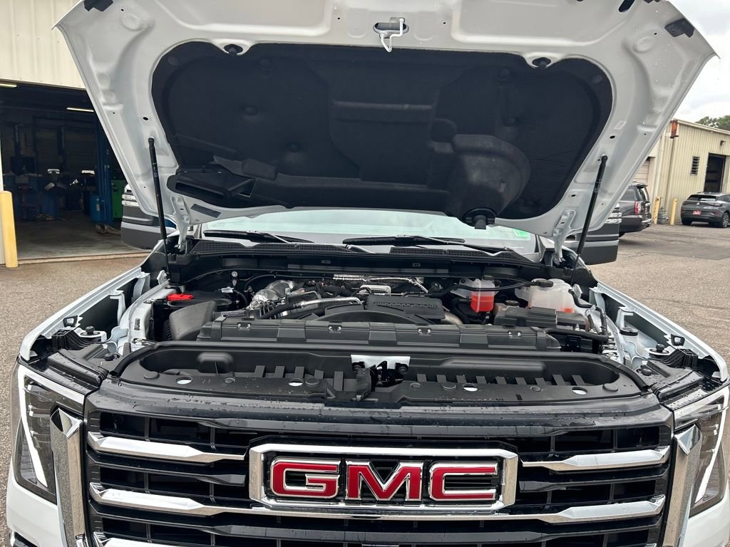 New 2026 GMC Sierra 2500 SLT w/ SLT Premium Package image 10