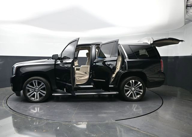 Used 2018 GMC Yukon Denali w/ Denali Ultimate Package AWD/4WD image 57