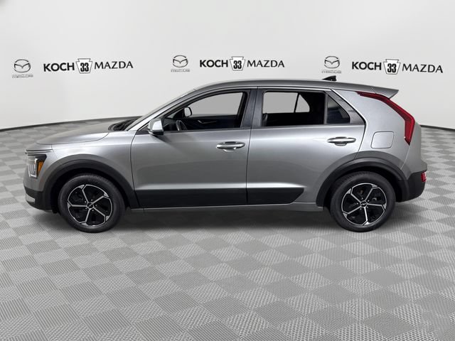 Used 2023 Kia Niro LX FWD image 15
