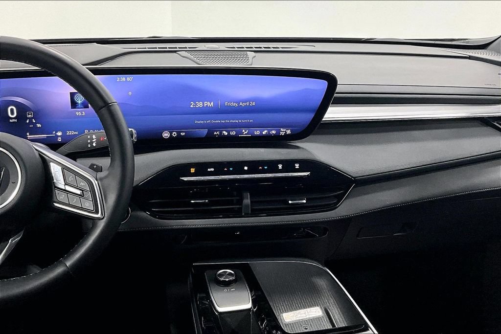 Used 2025 Buick Enclave Preferred FWD image 7