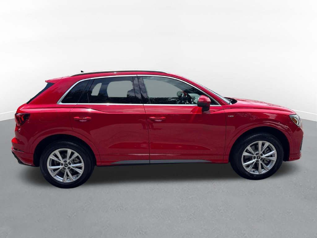 Used 2022 Audi Q3 2.0T Premium Plus w/ Premium Plus Package AWD/4WD image 5