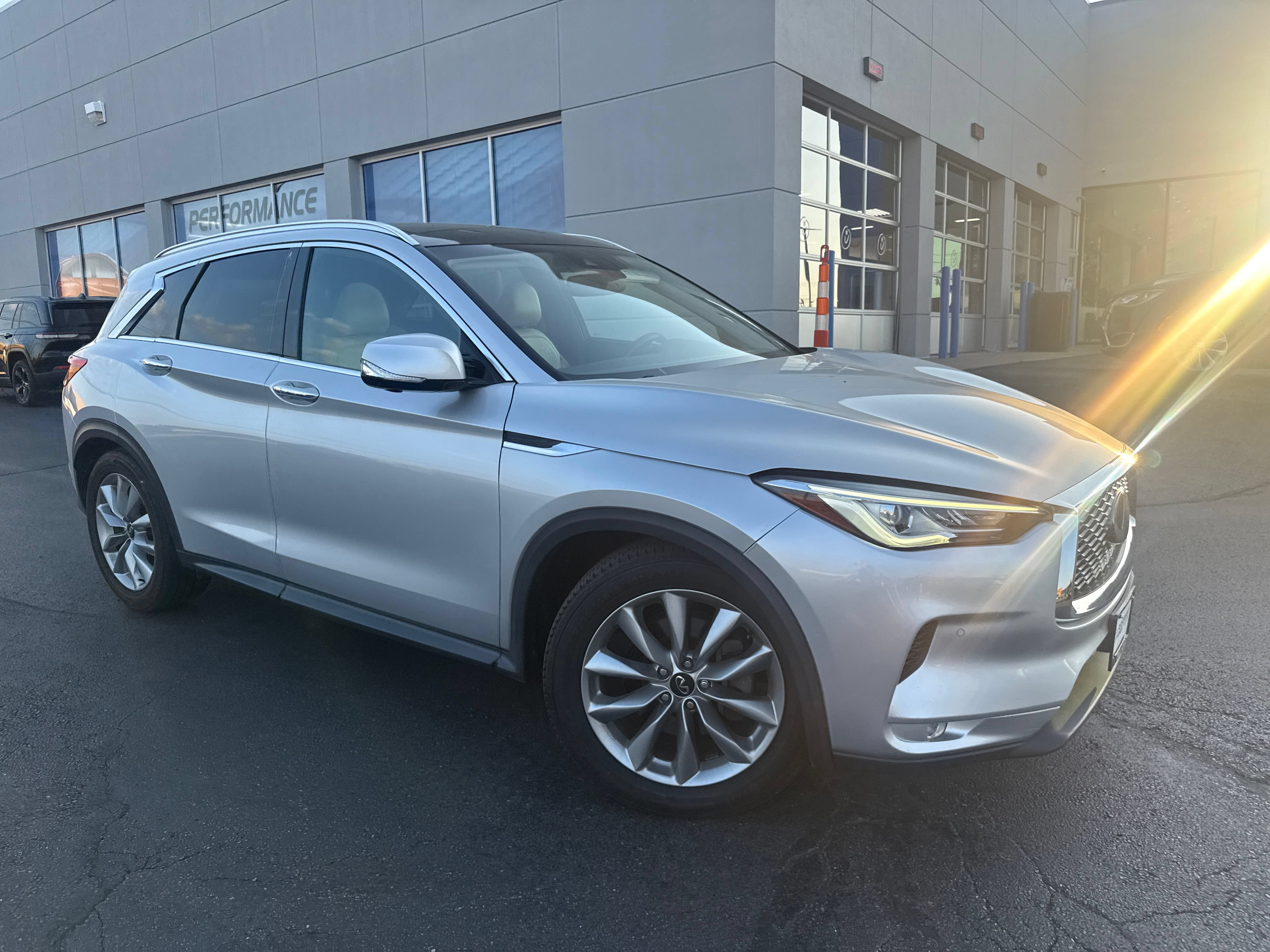 Used 2020 INFINITI QX50 Essential AWD/4WD image 25