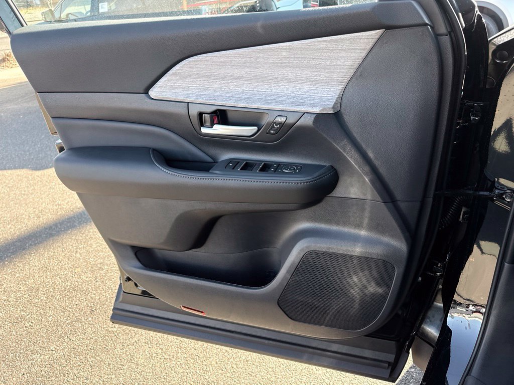 New 2026 Toyota Grand Highlander AWD image 22
