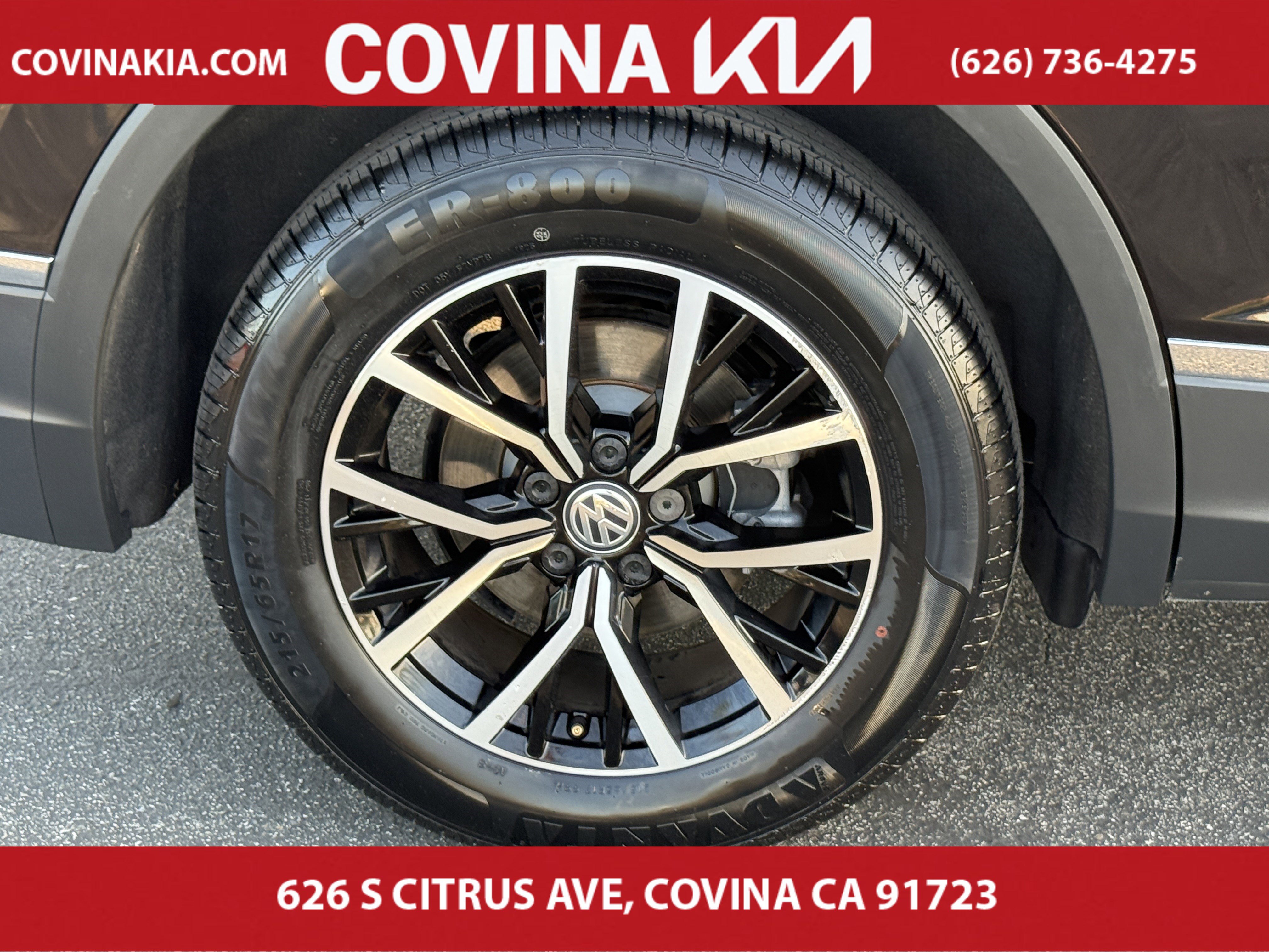 Used 2021 Volkswagen Tiguan SE w/ Panoramic Sunroof Package image 10