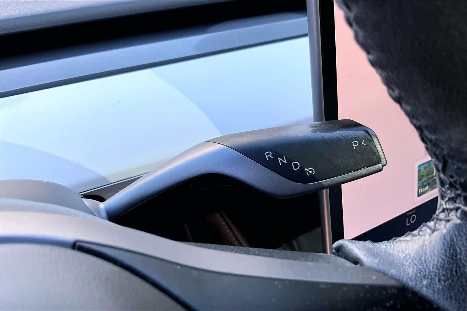 Used 2024 Tesla Model Y 2WD image 15