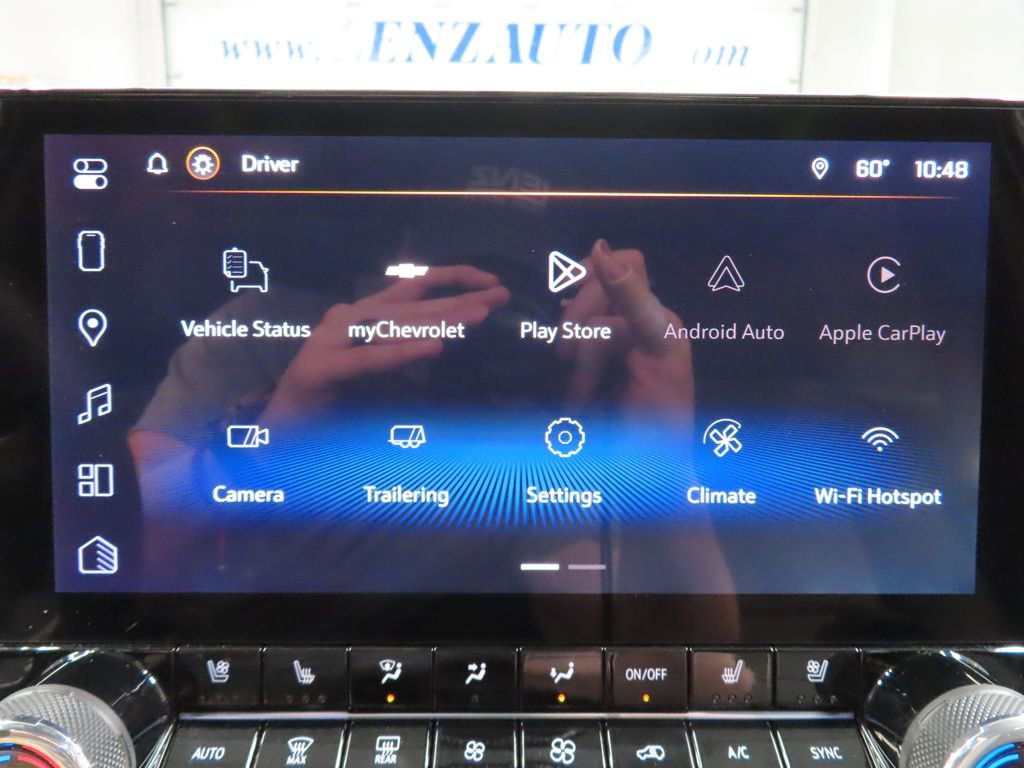 Used 2026 Chevrolet Colorado ZR2 w/ Technology Package AWD/4WD image 27