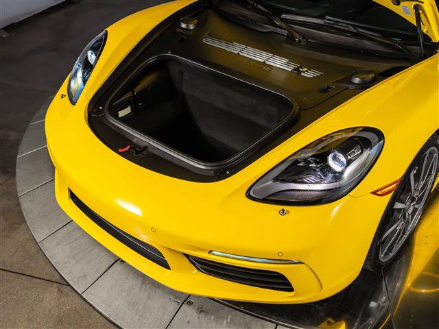 Certified 2023 Porsche 718 Cayman RWD image 16