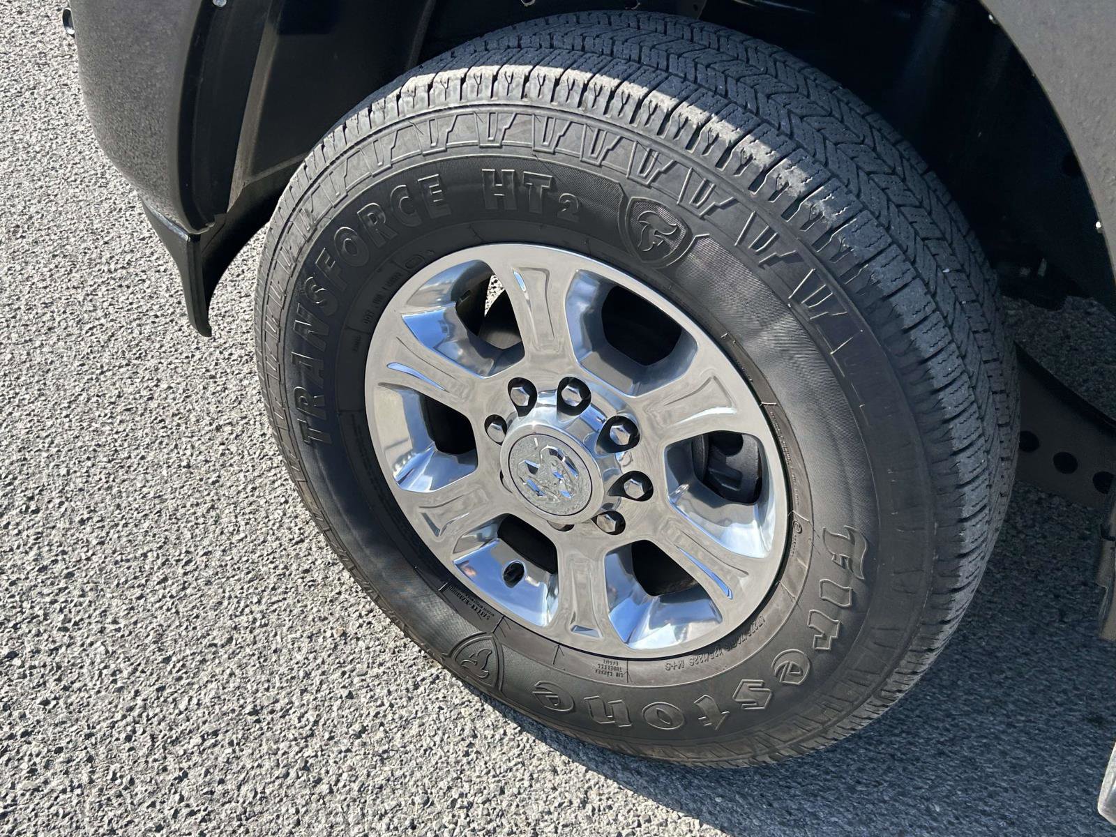 Used 2024 RAM 2500 Big Horn w/ Sport Appearance Package image 9