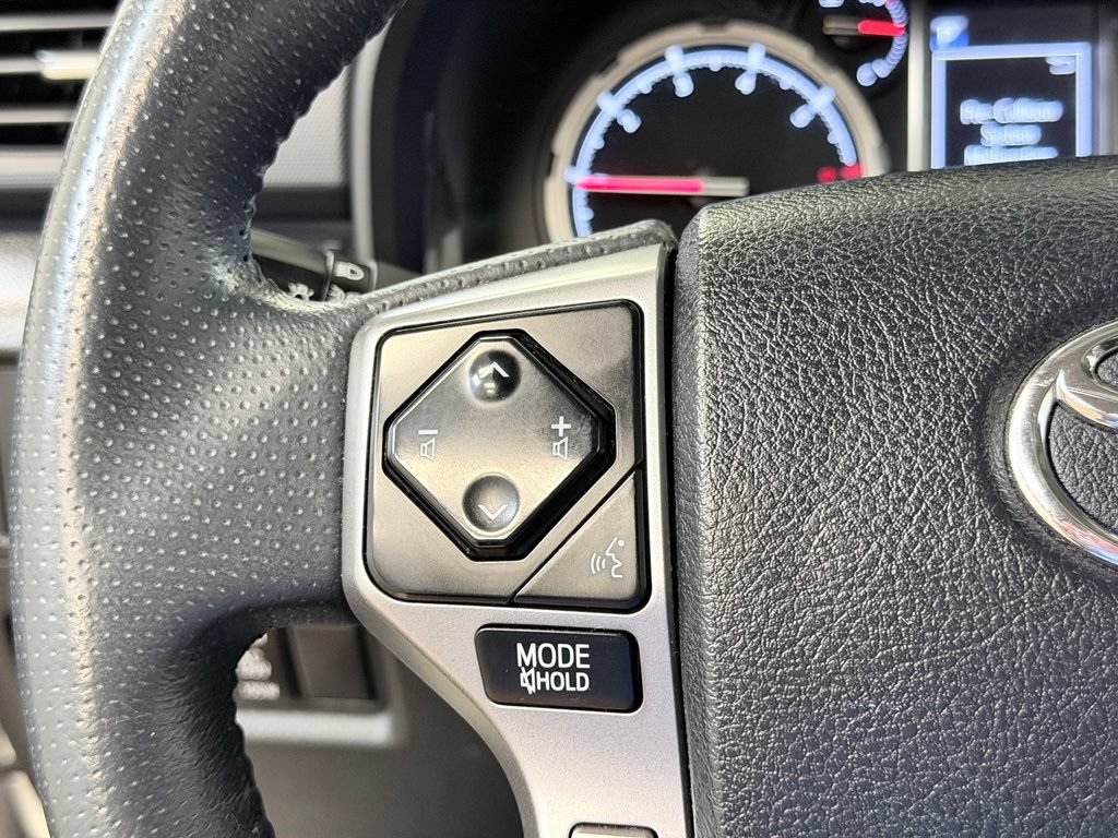 Used 2020 Toyota 4Runner Limited AWD/4WD image 48