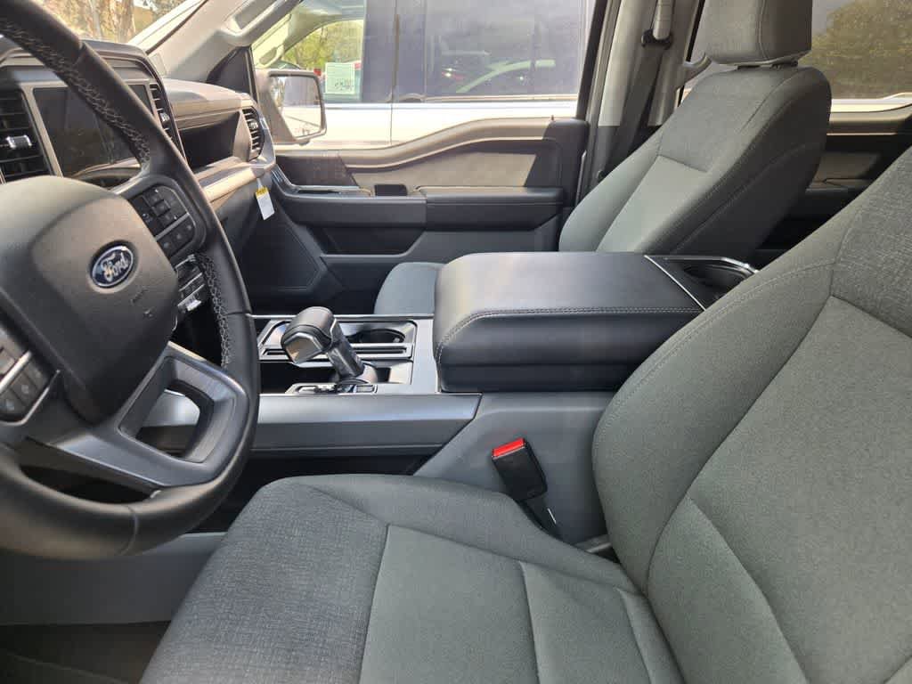 Used 2025 Ford F150 Lightning XLT AWD/4WD image 10